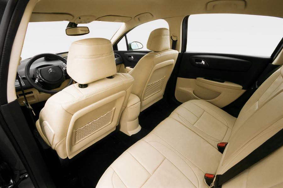 Citroen C4 2005 года  (фото 39 из 150)